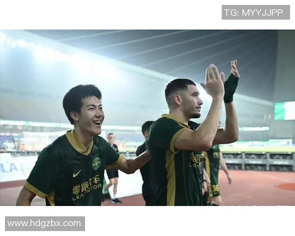 如何成为一名优秀的足球明星助教并提升职业发展潜力